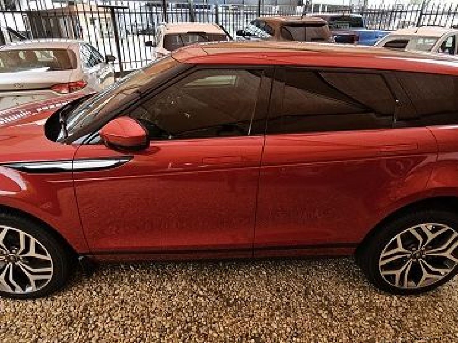 2019 Land Rover Range Rover Evoque SE P250 183kw photo