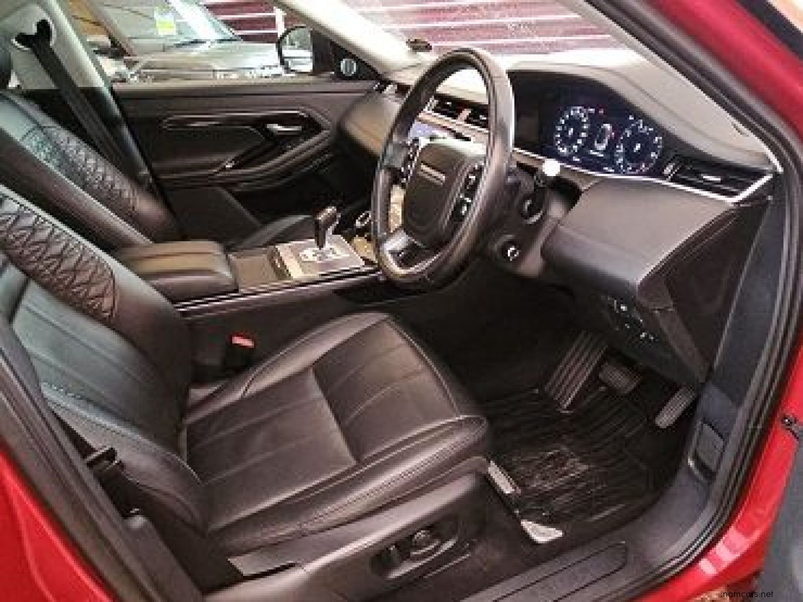 2019 Land Rover Range Rover Evoque SE P250 183kw photo