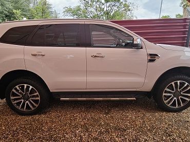 2020 Ford Everest Bi-Turbo Limited 7 Seater photo