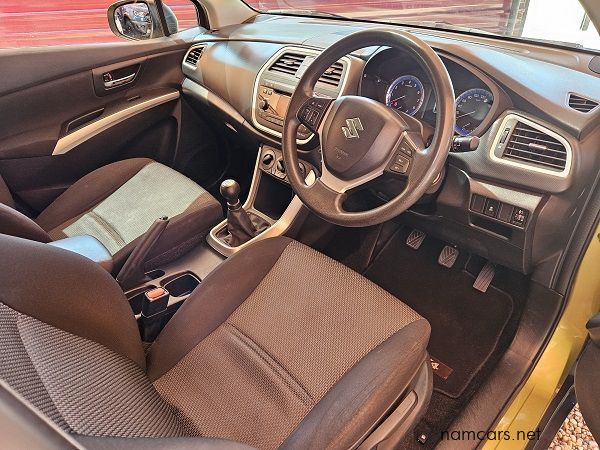 2014 Suzuki SX4 GLX photo
