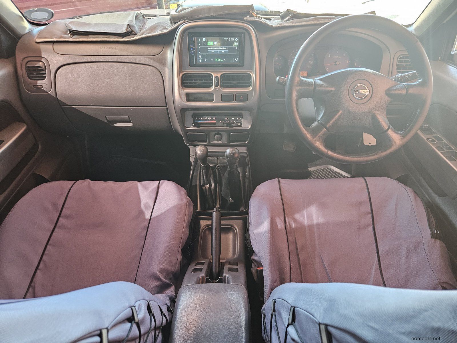 2016 Nissan NP300 2.5 TDI 4x4 photo