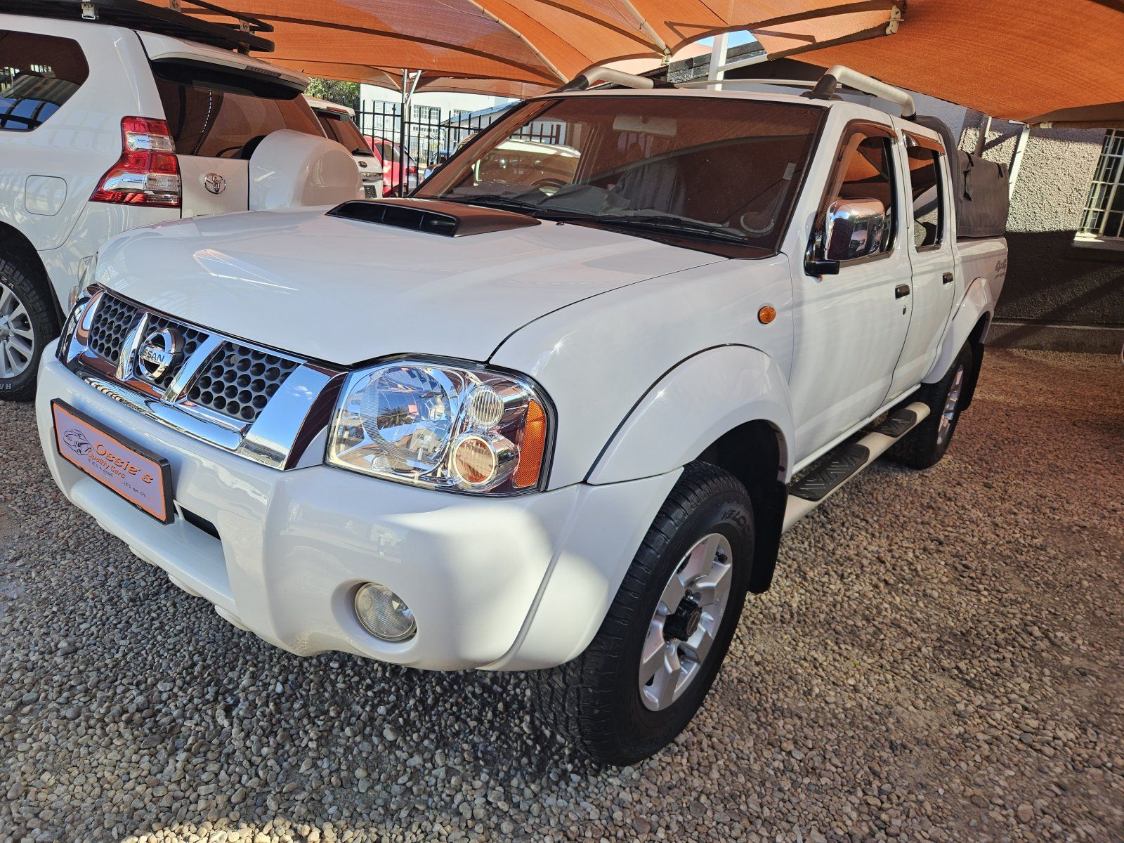 2016 Nissan NP300 2.5 TDI 4x4 photo