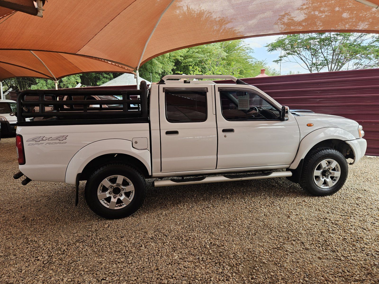 2016 Nissan NP300 2.5 TDI 4x4 photo