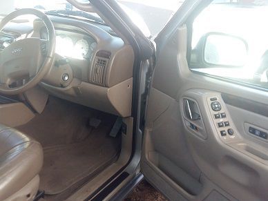 2002 Jeep Grand Cherokee V8 photo