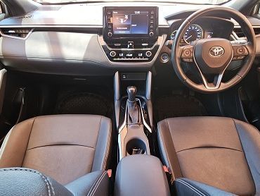 2023 Toyota Corolla Cross XS Hybrid photo