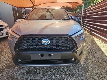 2023 Toyota Corolla Cross XS Hybrid photo