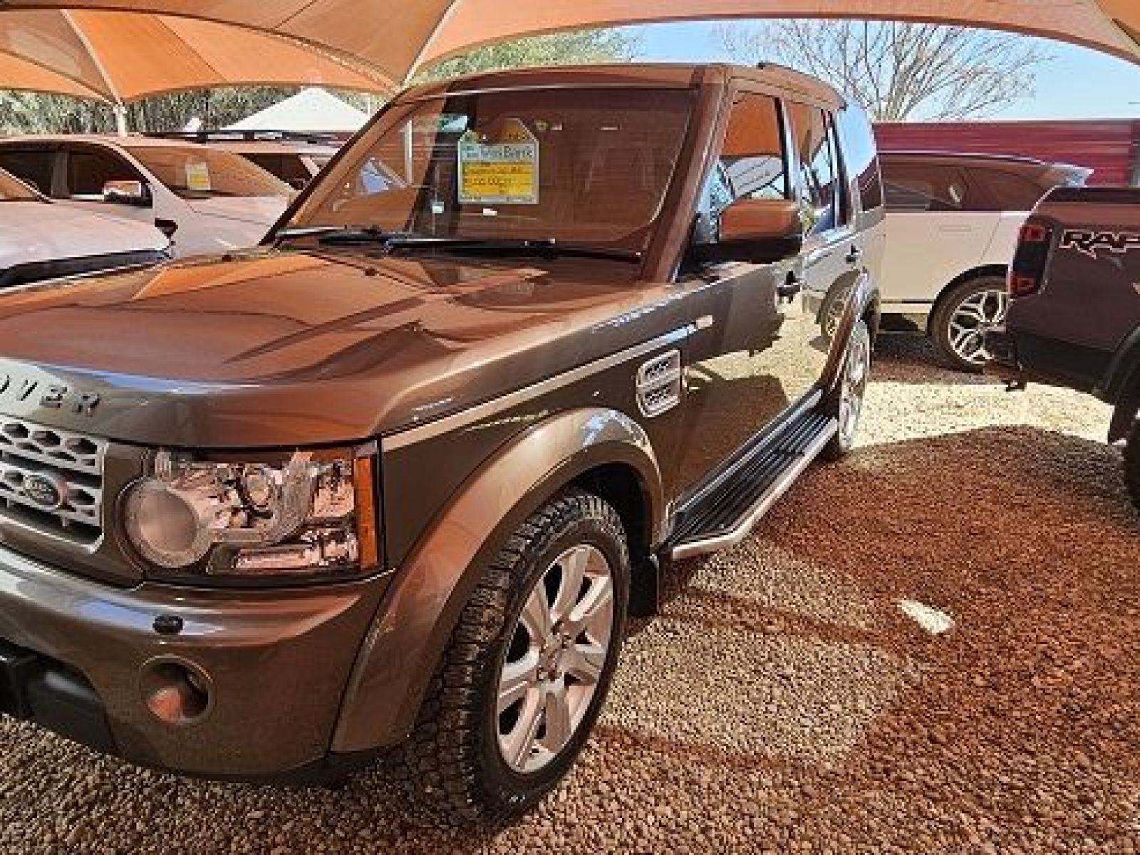 2013 Land Rover Discovery 4 HSE photo
