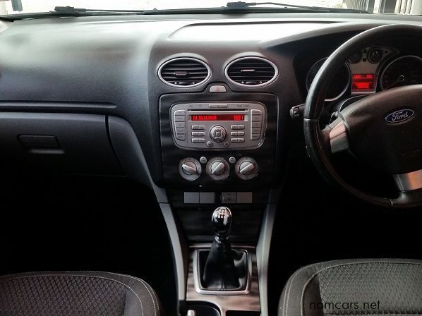 2009 Ford Focus photo