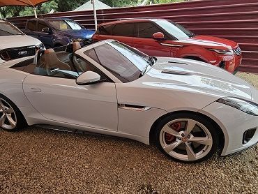 2018 Jaguar F-Type R-dynamic photo