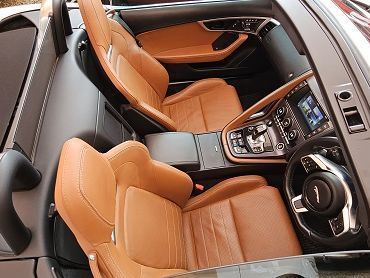 2018 Jaguar F-Type R-dynamic photo