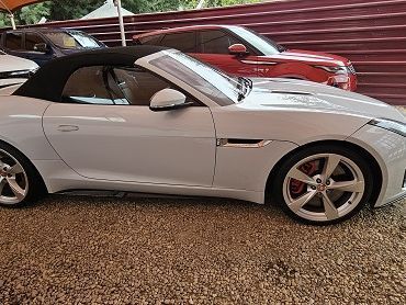 2018 Jaguar F-Type R-dynamic photo