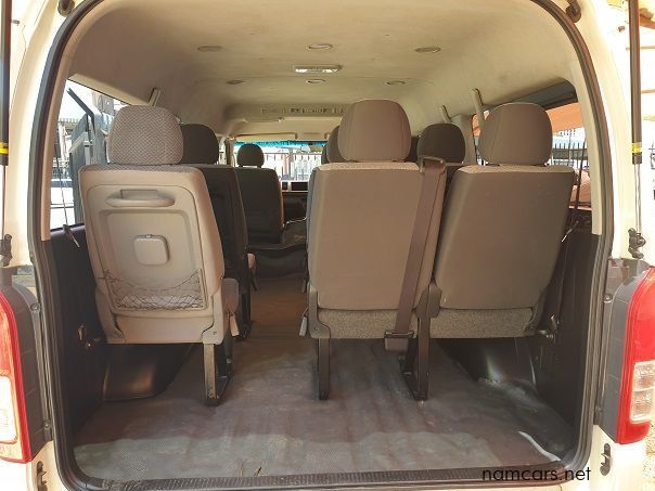 2015 Toyota Quantum GL 10 Seater photo