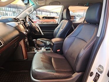 2016 Toyota Prado 3.0 VX 7 Seater photo