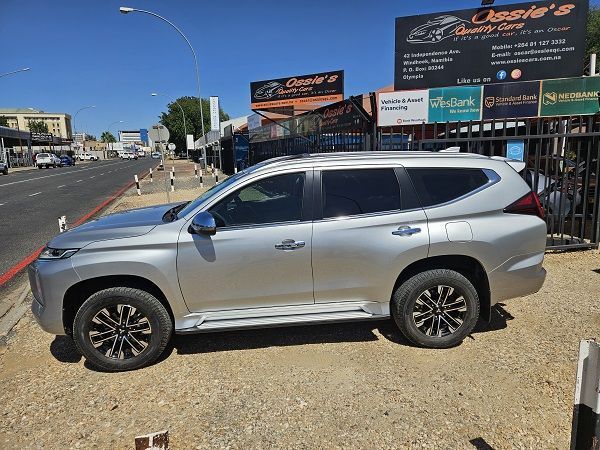 2020 Mitsubishi Pajero Sport Exceed 7 Seater 4x4 F/Lift photo