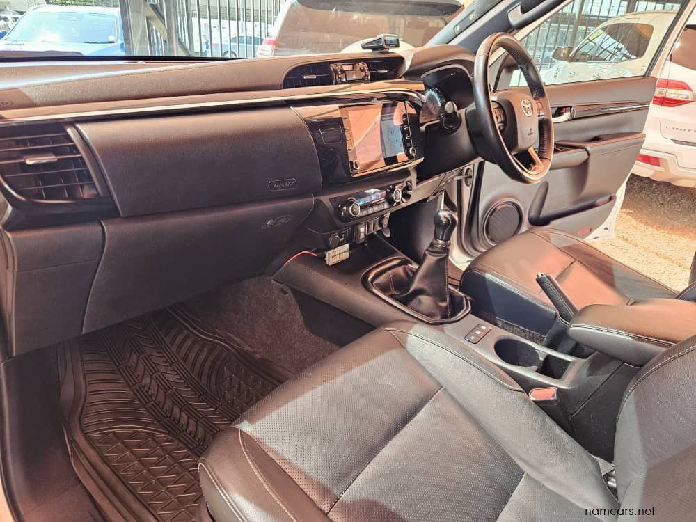 2020 Toyota Hilux Ledgend 50 photo