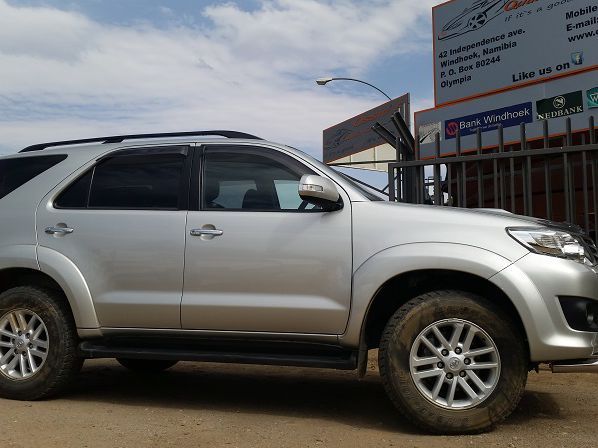 2012 Toyota Fortuner photo