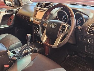 2016 Toyota Prado 3.0 VX 7 Seater photo