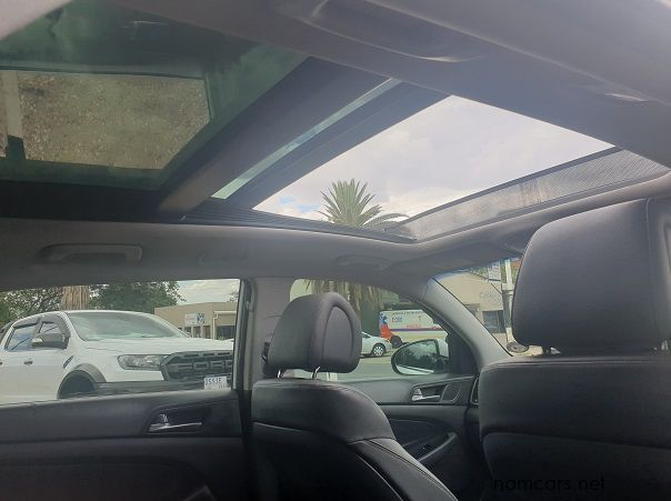 2017 Hyundai Tucson 2.0 CRDi Elite pictures