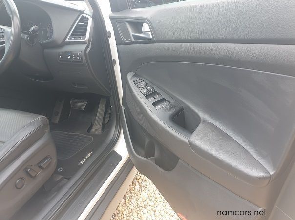 2017 Hyundai Tucson 2.0 CRDi Elite pictures