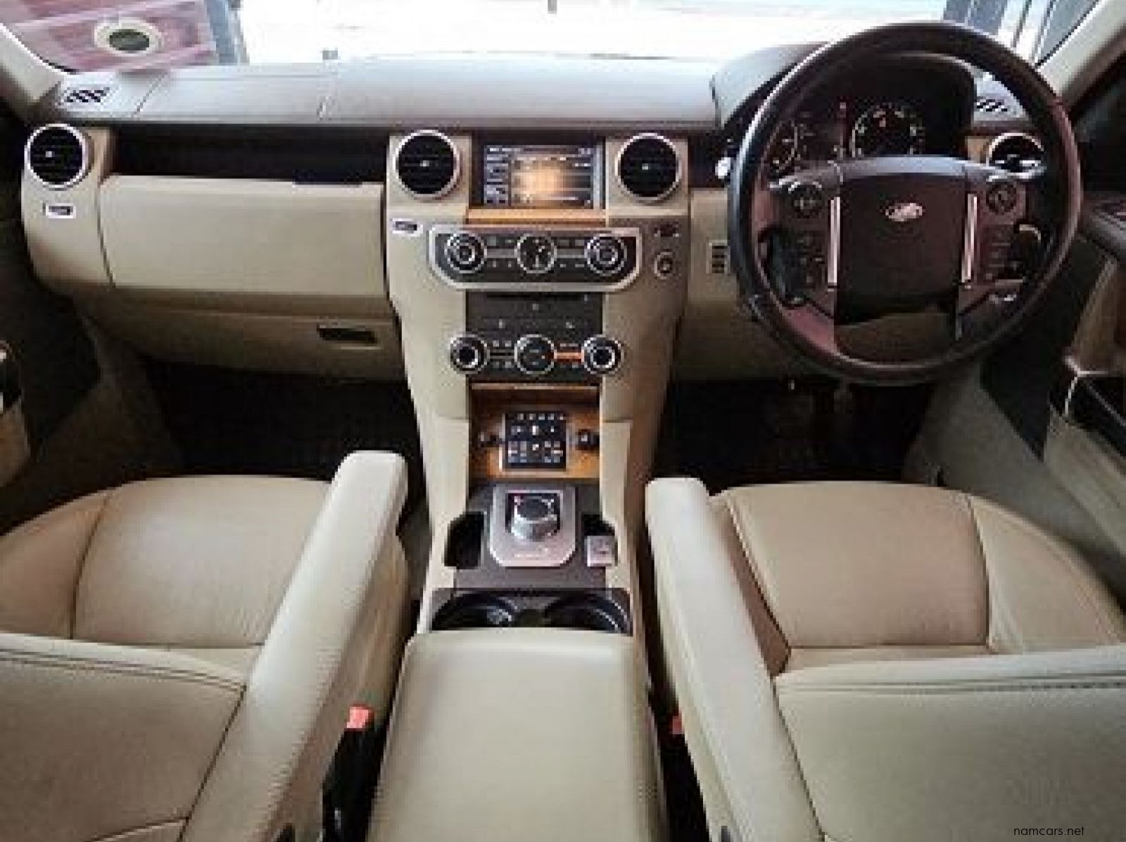 2015 Land Rover Discovery 4 HSE pictures