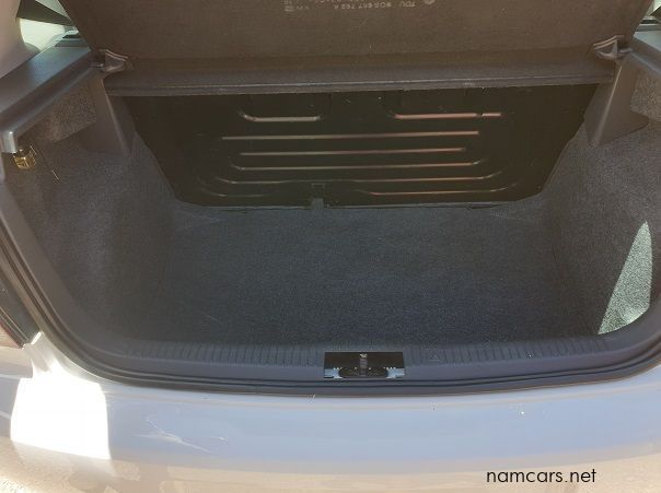 2016 Volkswagen Polo Vivo pictures