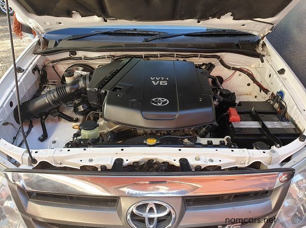 2009 Toyota Fortuner 4.0 V6 pictures