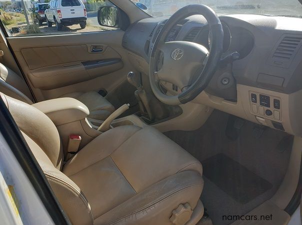 2009 Toyota Fortuner 4.0 V6 pictures