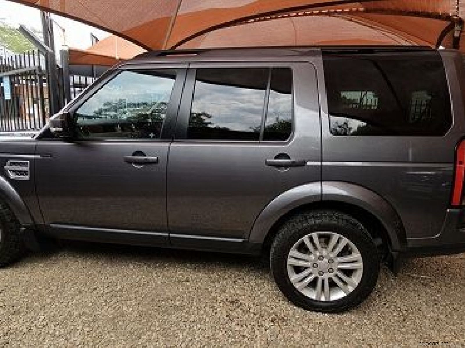 2015 Land Rover Discovery 4 HSE pictures