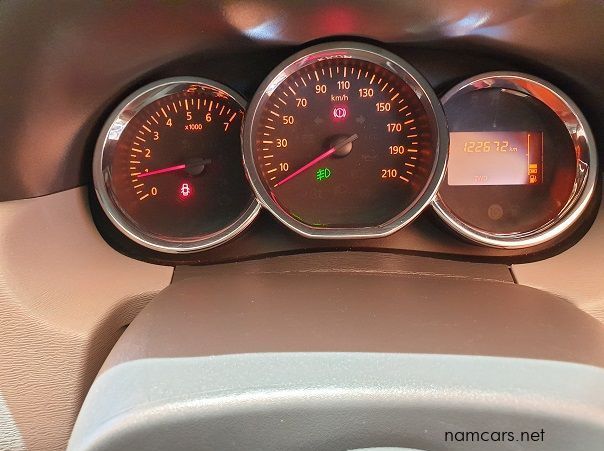 2016 Renault Duster 1.5 dci 4WD Dynamic pictures