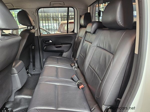 2016 Volkswagen Amarok 2.0 TDI Highline 4Motion A/T pictures