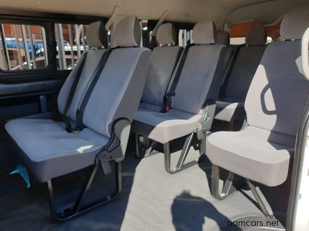 2015 Toyota Quantum GL 10 Seater pictures