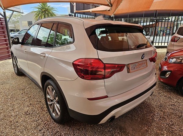 2018 BMW X3 XDrive XLine pictures