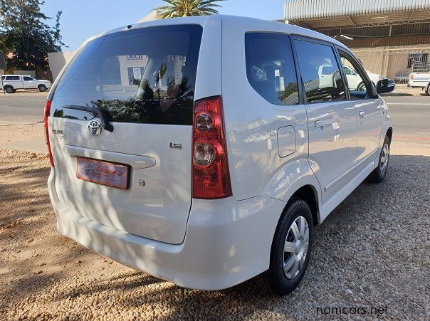 2011 Toyota Avanza 1.5 SX 7 Seater pictures