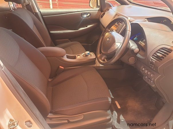 2014 Nissan Leaf Zero Emission pictures