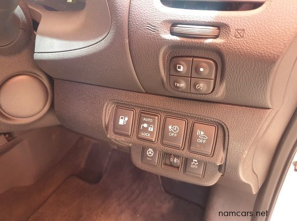 2014 Nissan Leaf Zero Emission pictures