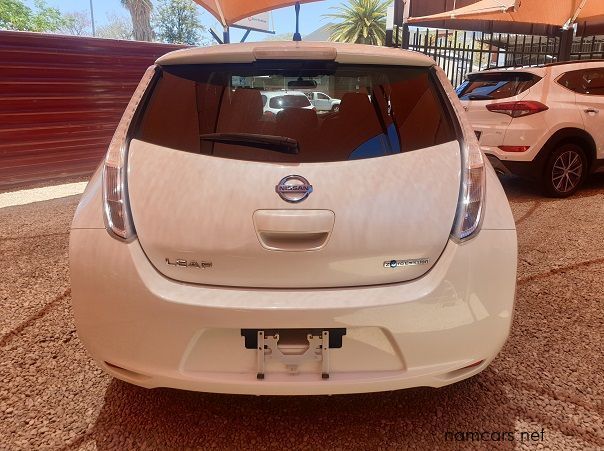 2014 Nissan Leaf Zero Emission pictures