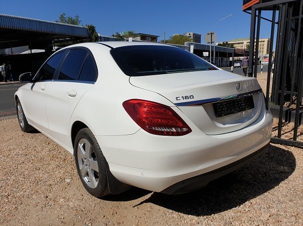 2014 Mercedes-Benz C180 Avantgarde pictures