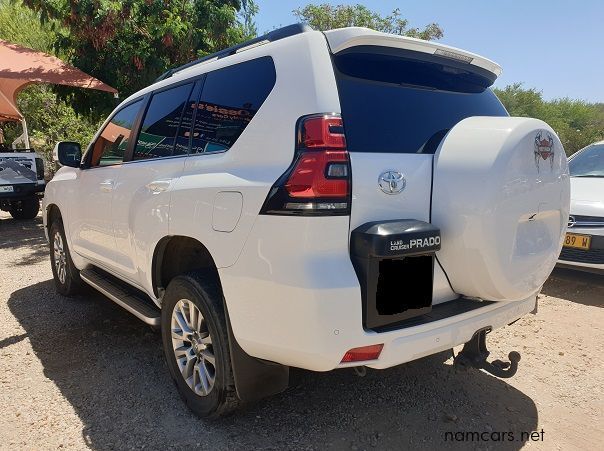 2021 Toyota Prado VX pictures