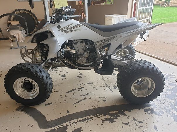 2009 Yamaha YFZ 450 pictures