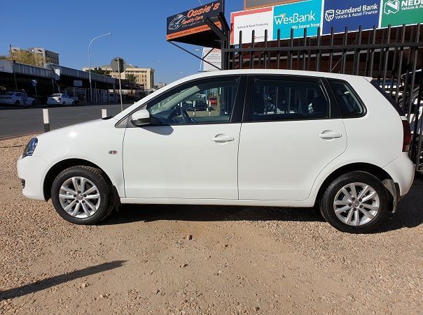 2017 Volkswagen Polo Vivo Trend pictures