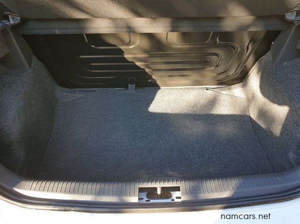 2017 Volkswagen Polo Vivo Trend pictures