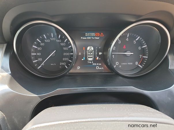 2013 Land Rover Range Rover Evoque SI4 Dynamic pictures