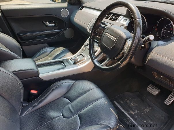 2013 Land Rover Range Rover Evoque SI4 Dynamic pictures