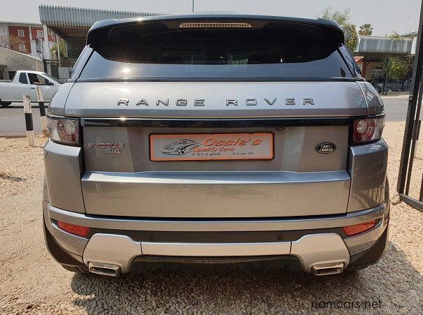 2013 Land Rover Range Rover Evoque SI4 Dynamic pictures
