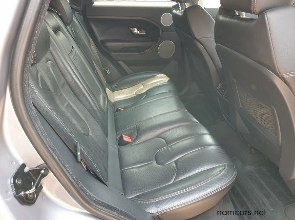 2013 Land Rover Range Rover Evoque SI4 Dynamic pictures