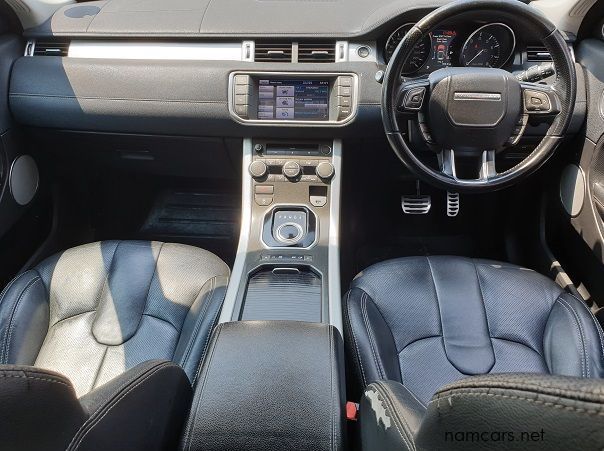 2013 Land Rover Range Rover Evoque SI4 Dynamic pictures