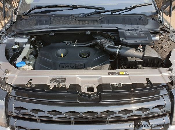 2013 Land Rover Range Rover Evoque SI4 Dynamic pictures