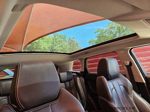 2014 Land Rover Range Rover Evoque Dynamic pictures