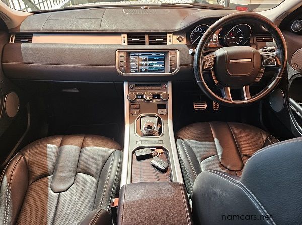 2014 Land Rover Range Rover Evoque Dynamic pictures