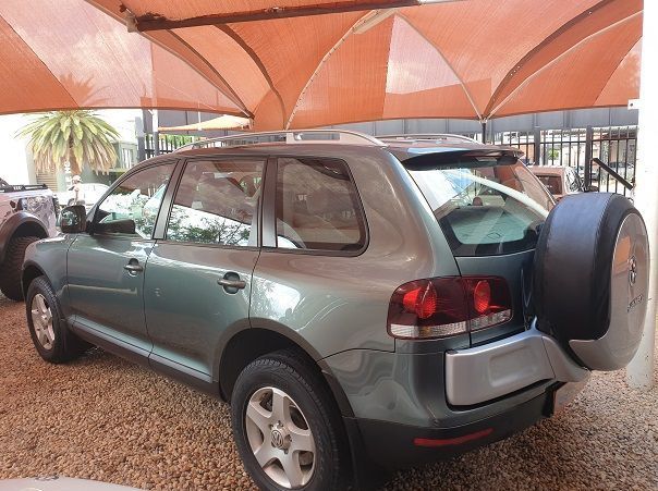2009 Volkswagen Touareg 3.0 V6 TDI pictures